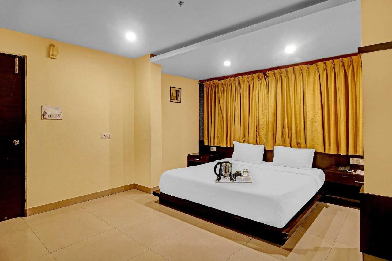 Hotel Townhouse The Grand Plaza Hyderabad Esterno foto