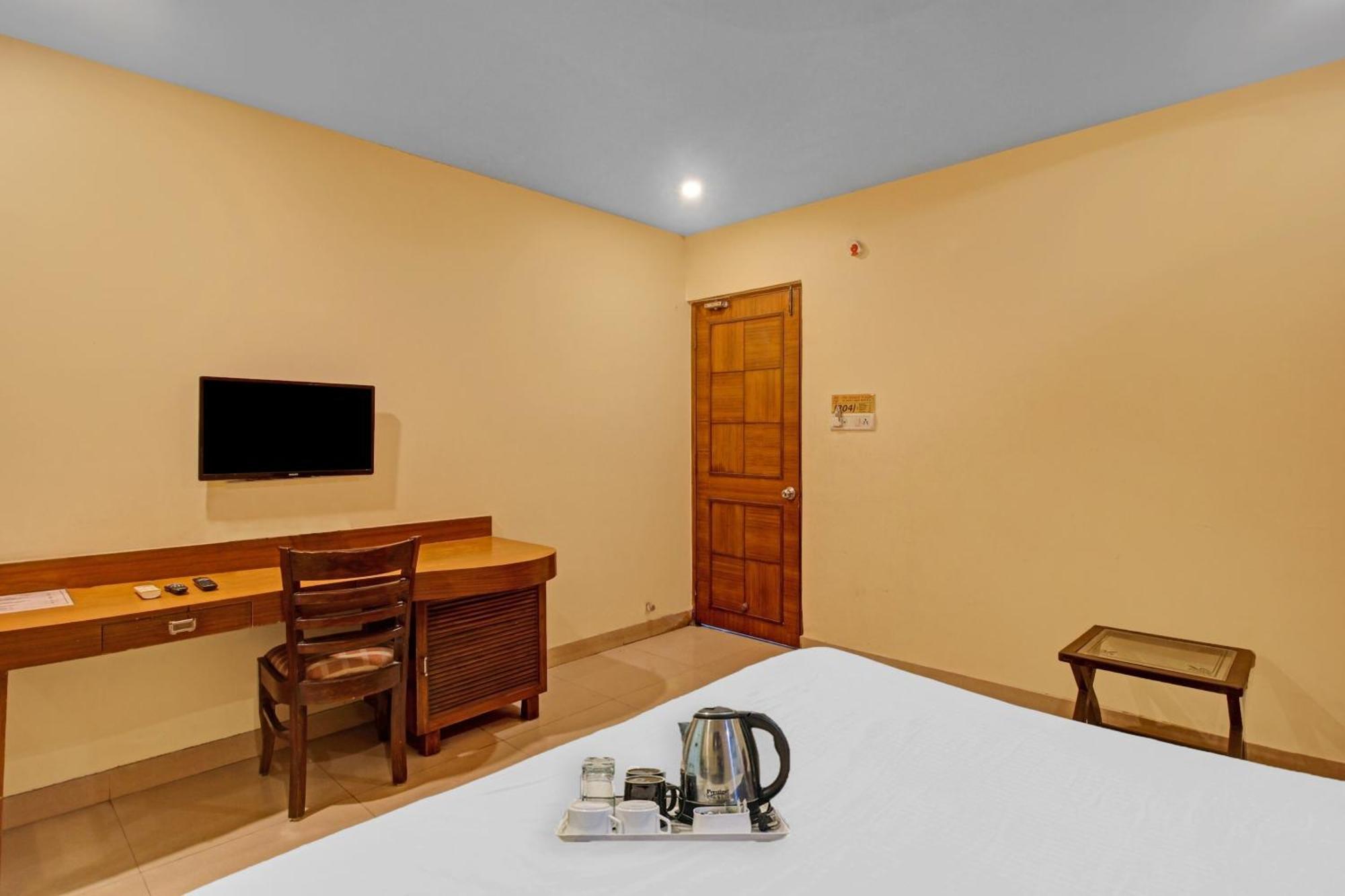Hotel Townhouse The Grand Plaza Hyderabad Esterno foto